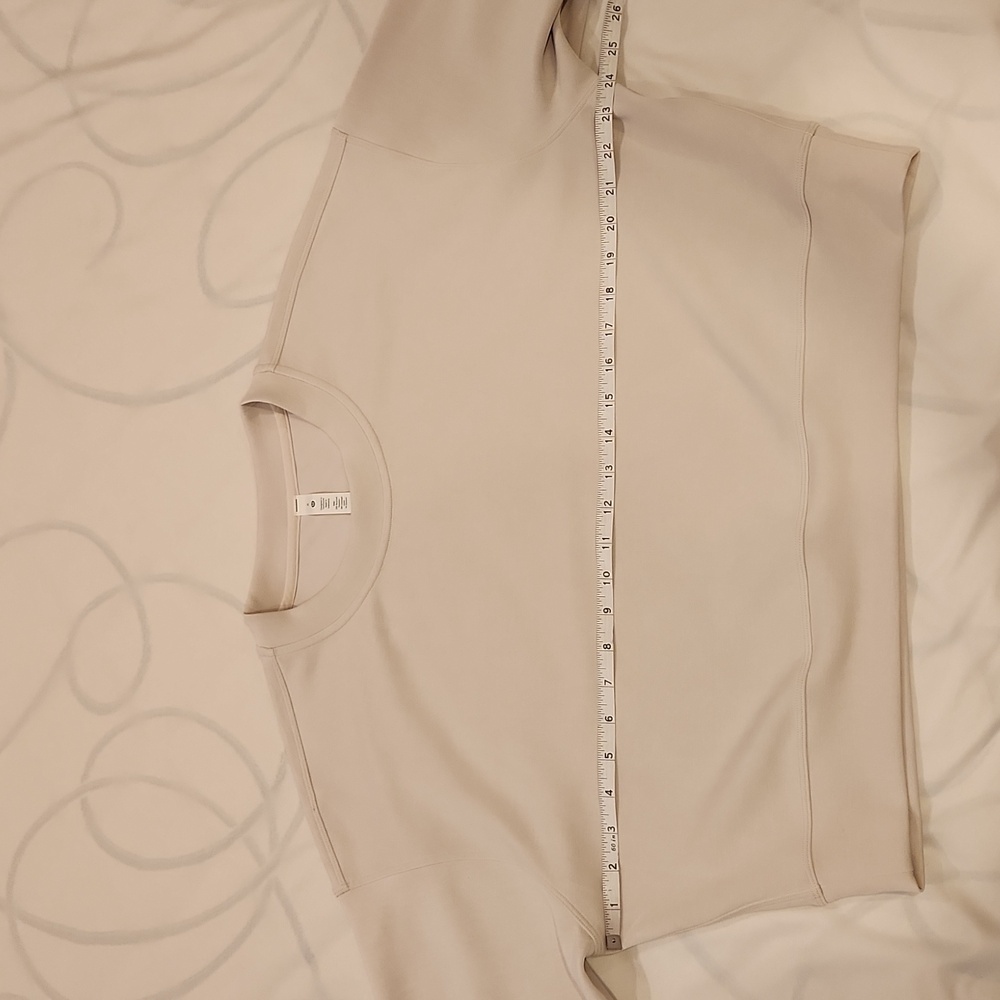 Lululemon Softstreme Perfectly Oversized Cropped Crew in mojave tan size 6 - Picture 15 of 17
